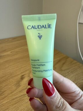 Caudalie Vinopure Moisturizing Mattifying Fluid